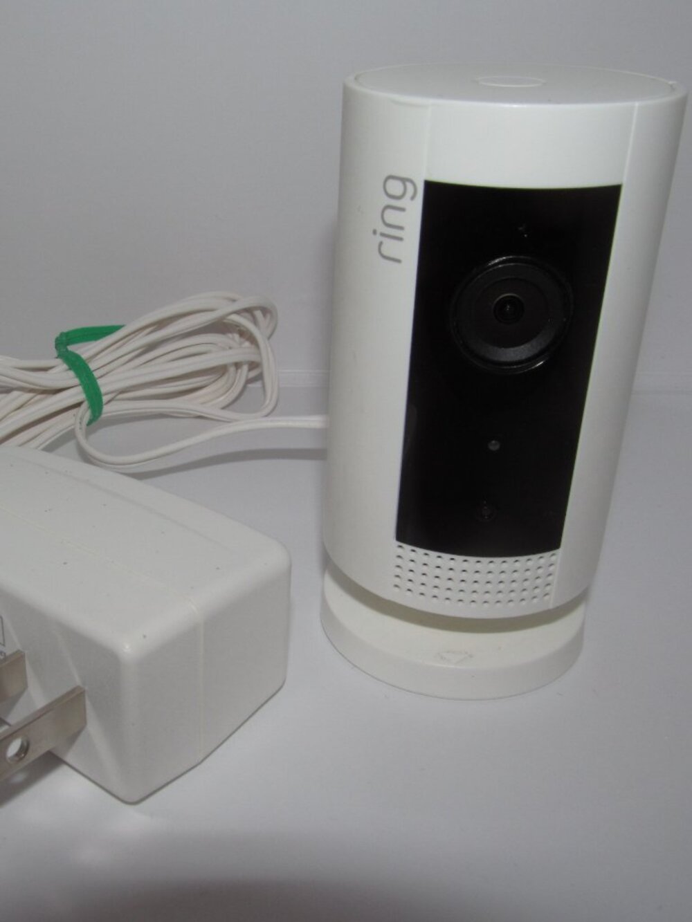 Ring Stick Up Indoor Cam Wired Security Camera 8SN2X9-WEN0 Tested Deregistered